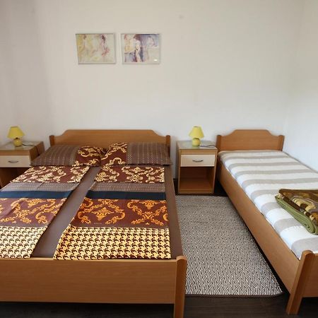 Tatjana'S Guesthouse Portorož Extérieur photo
