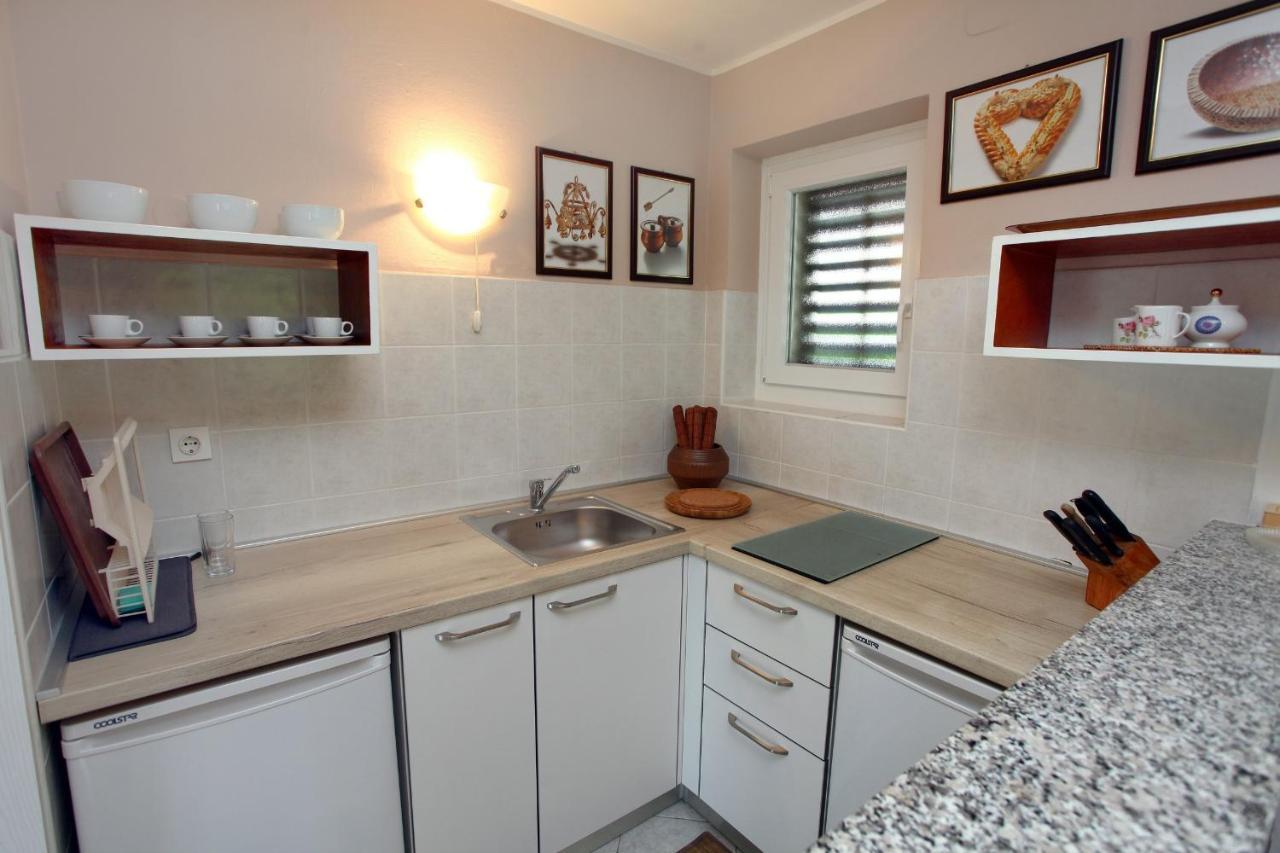 Tatjana'S Guesthouse Portorož Extérieur photo