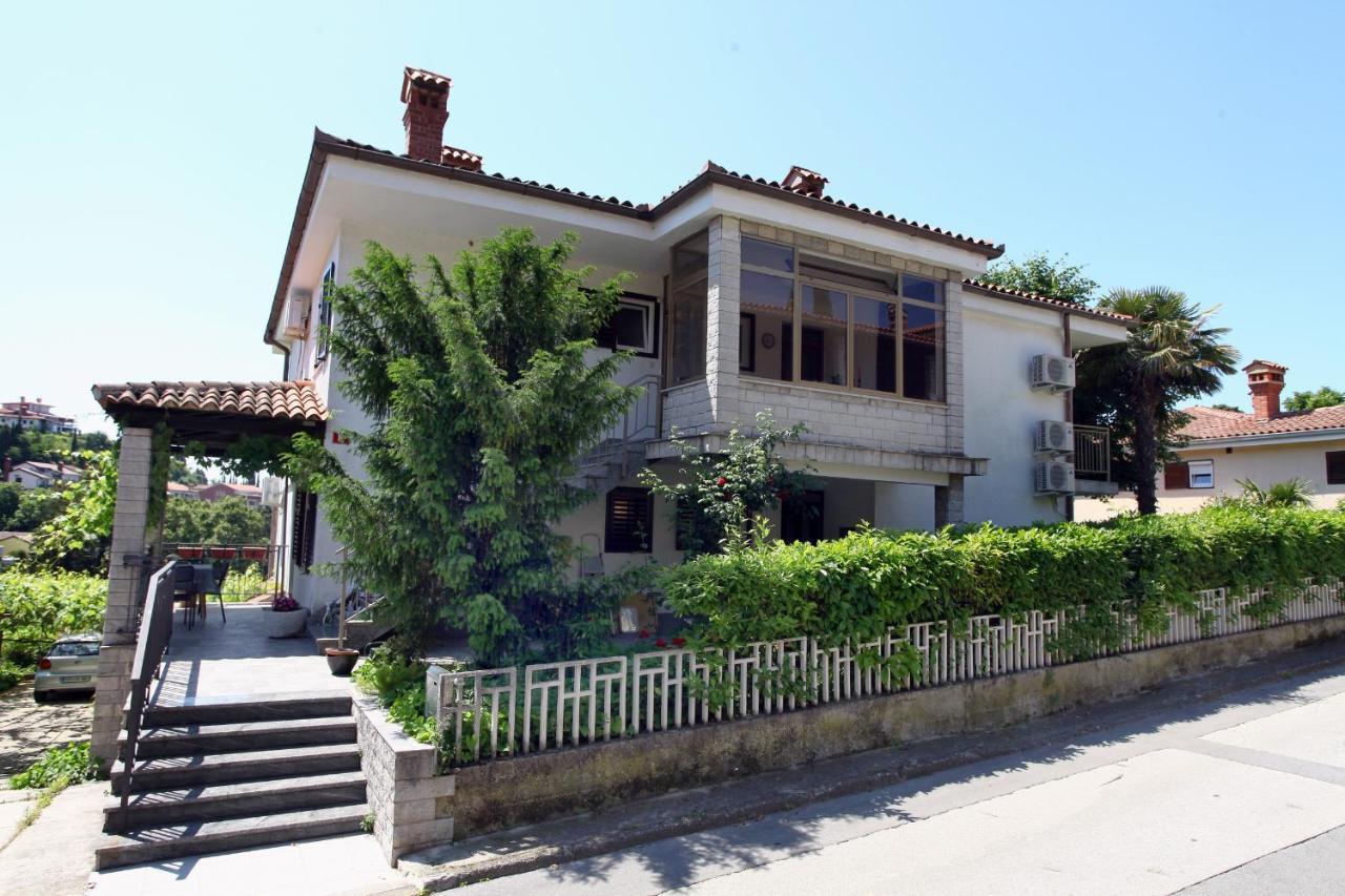 Tatjana'S Guesthouse Portorož Extérieur photo