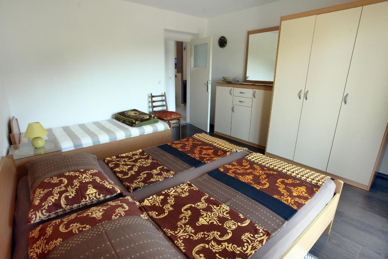 Tatjana'S Guesthouse Portorož Extérieur photo