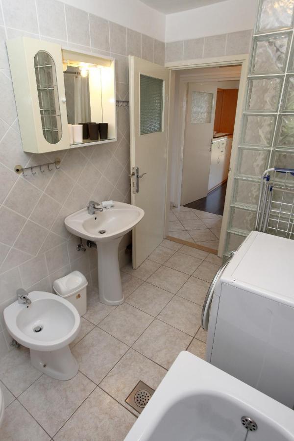 Tatjana'S Guesthouse Portorož Extérieur photo